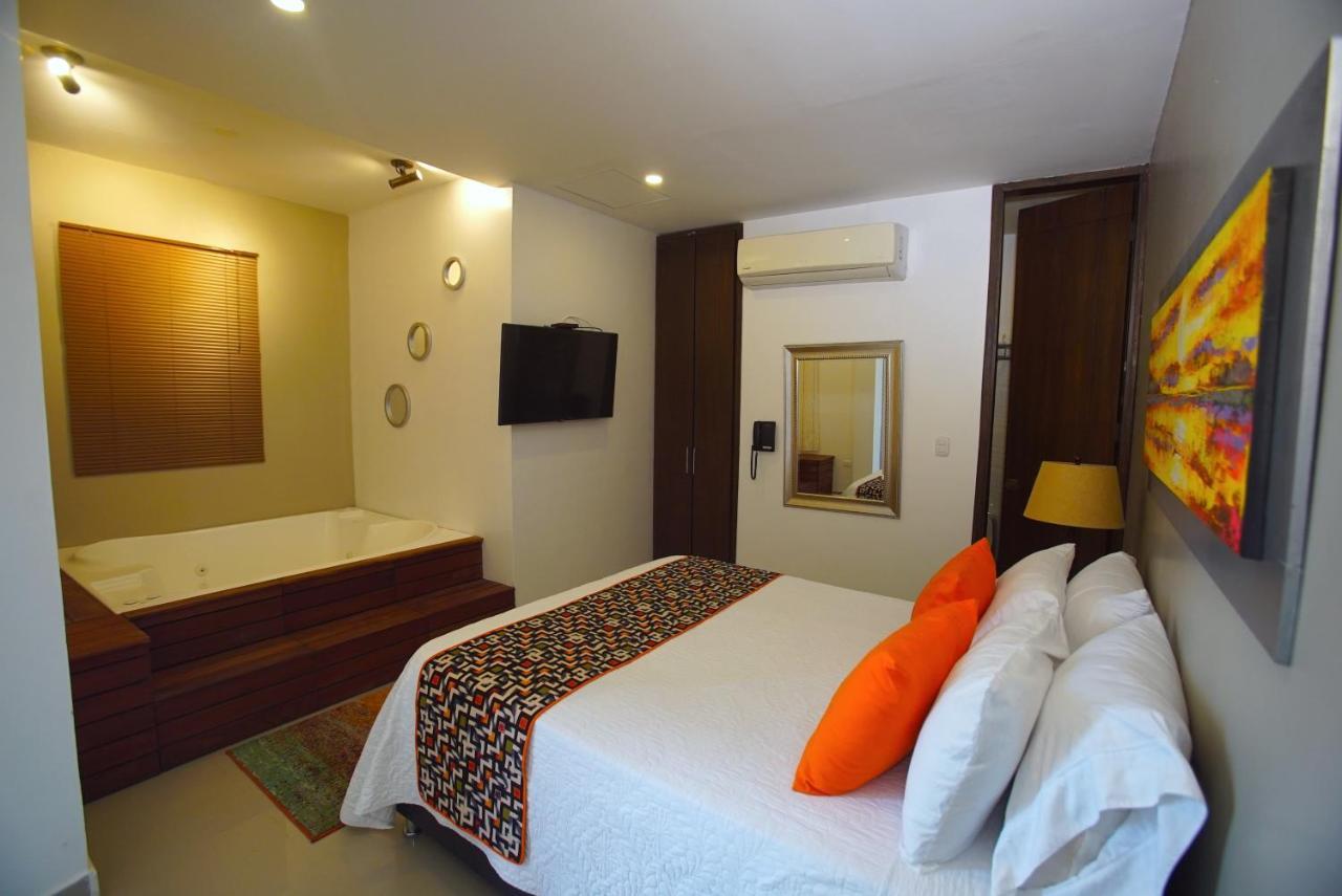 Hotel Ucla Center Βαγιεντουπάρ Εξωτερικό φωτογραφία