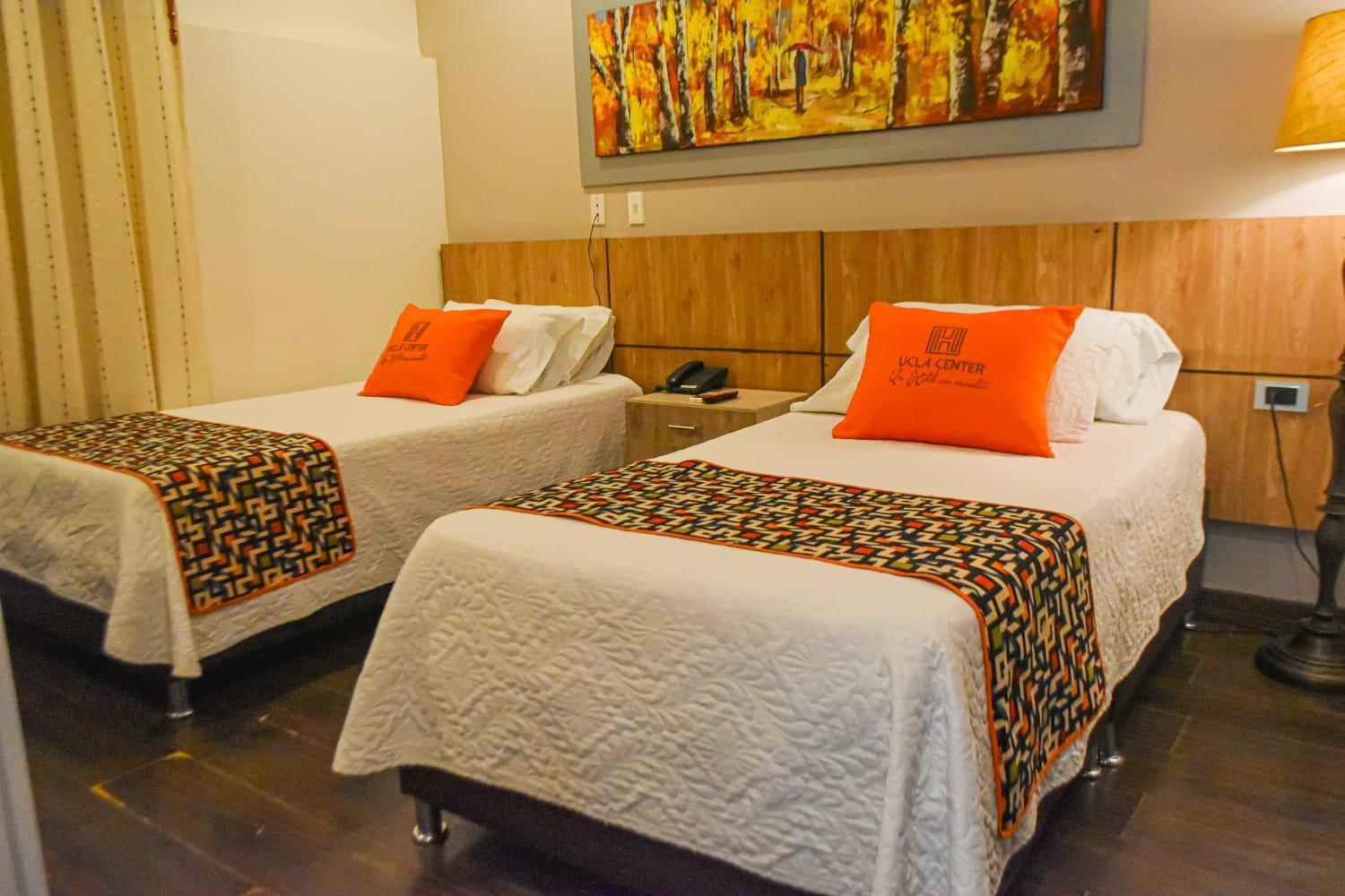Hotel Ucla Center Βαγιεντουπάρ Εξωτερικό φωτογραφία